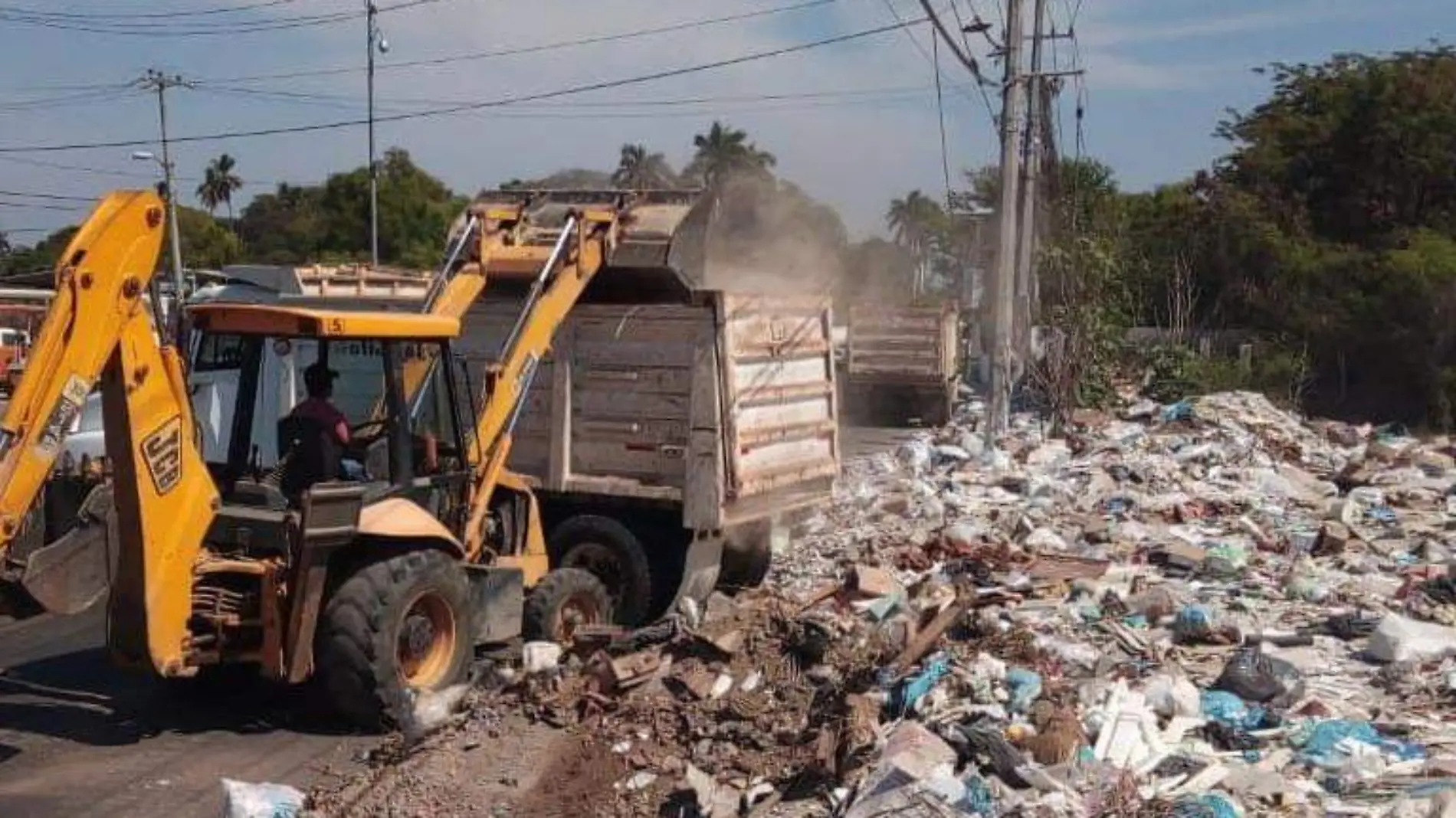 Restos obras Acapulco